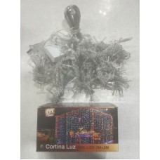 Luz cortina 300 leds 3x2mts fria (blanca) enchufe prolongables